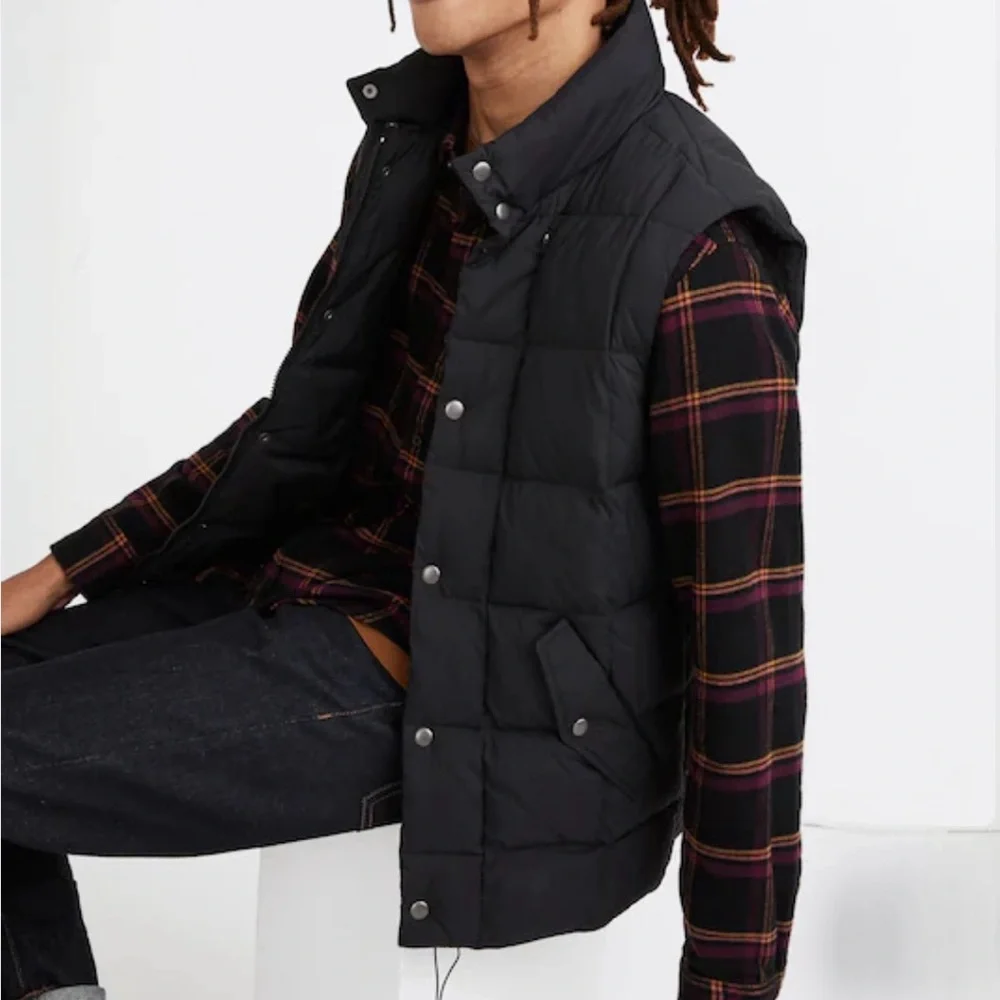 Madewell Quilted Puffer Vest - Picture 8 of 16